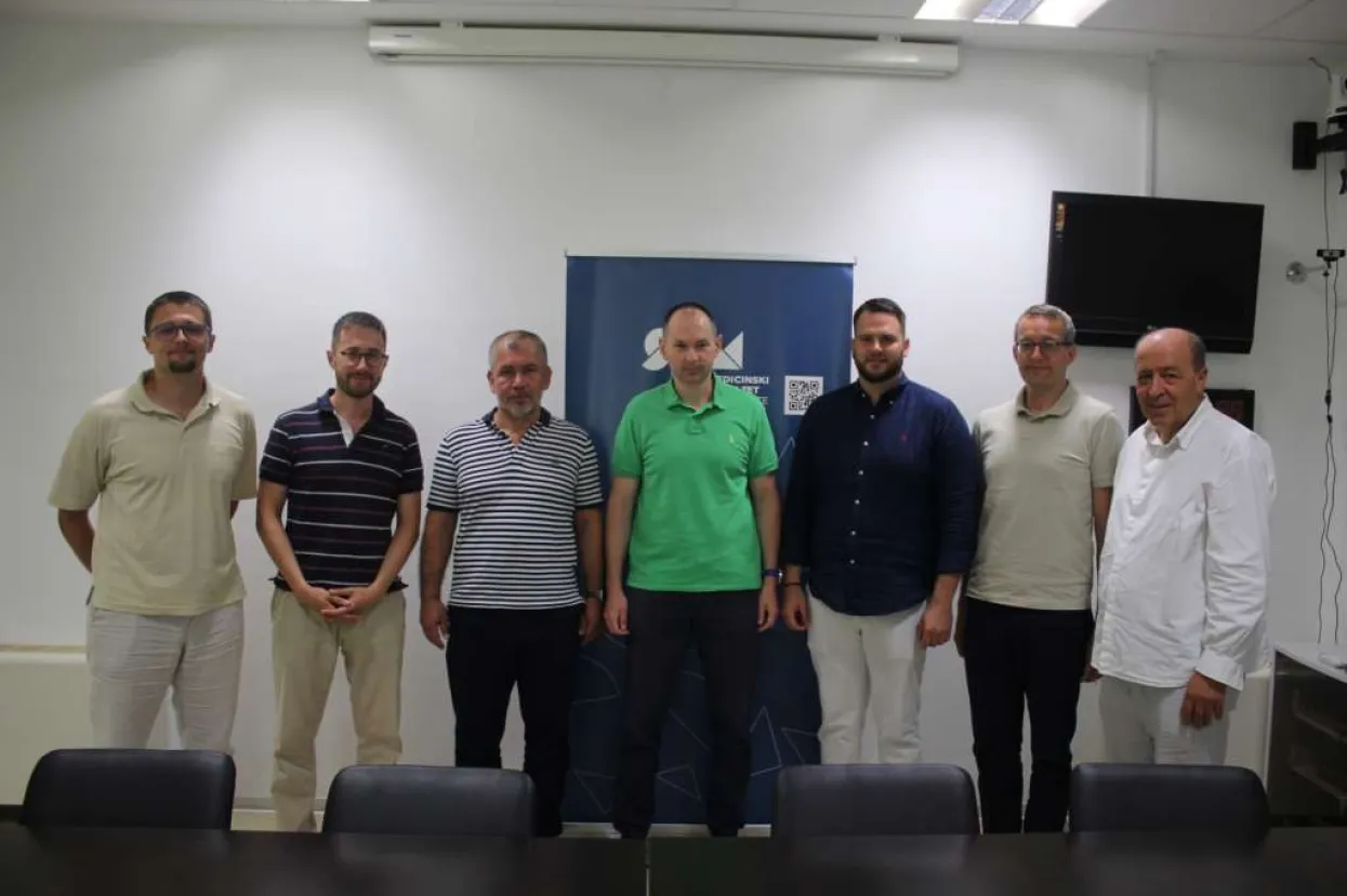 Liječnici hrvatskih korijena iz Švicarske i Njemačke posjetili mostarski Medicinski fakultet