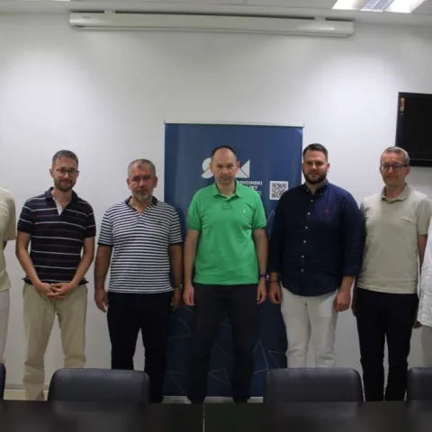 Liječnici hrvatskih korijena iz Švicarske i Njemačke posjetili mostarski Medicinski fakultet