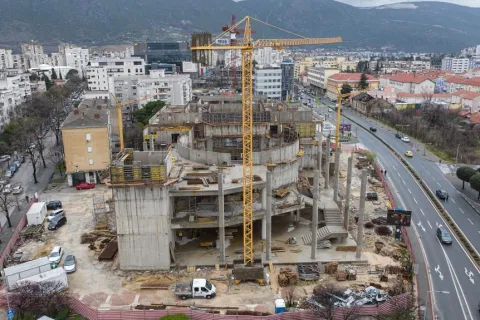 Zgrada HNK Mostar u izgradnji