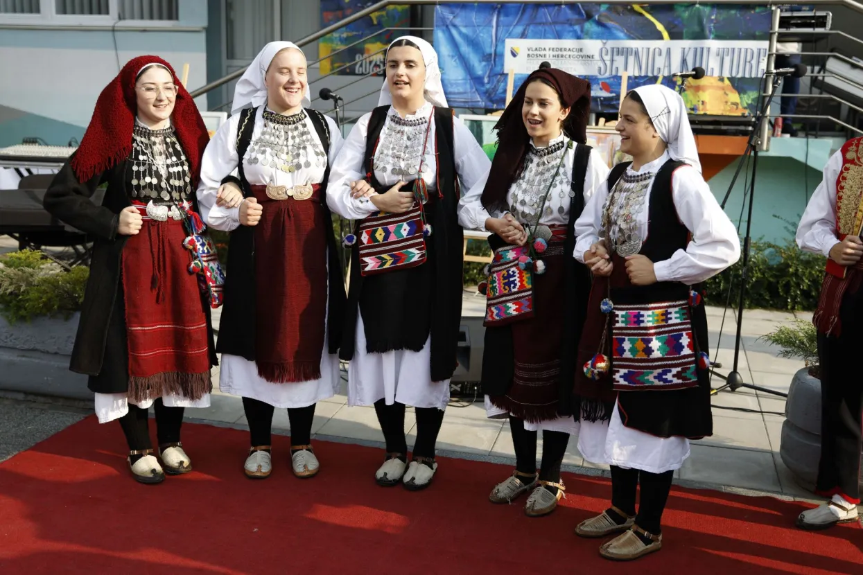 Kulturno-umjetničko društvo iz Posušja koncertom oživjelo Obalu Maka Dizdara