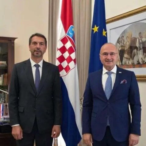 Čavara i Grlić Radman