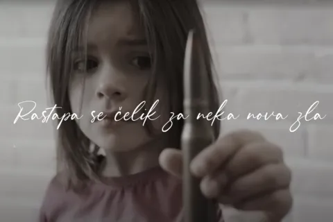 Pjesma - Preskočena crta