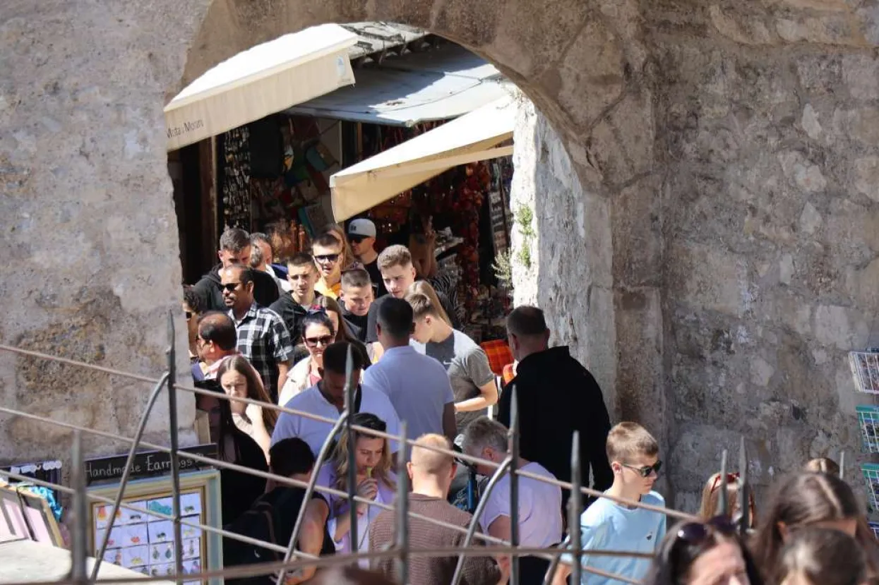 Počela turistička sezona u Mostaru