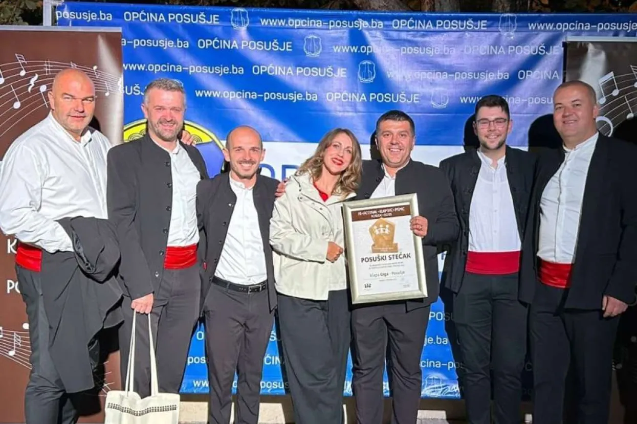 Posuški stećak klapi Krunik