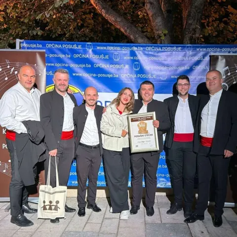 Posuški stećak klapi Krunik