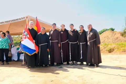 Hrvati iz BiH, Hrvatske i dijaspore pomažu gradnji učeničkog doma u Boliviji