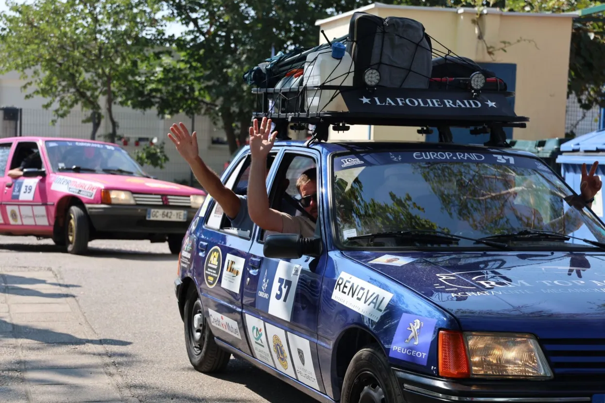 MOSTAR, 8. kolovoza (FENA) - Centar "Los Rosales" u petak je bio domaćin i jedna od stanica u okviru avanturističke turneje pod nazivom Europ'Raid, koja ima kulturni i dobrotvorni karakter.(Foto FENA/Branka Soldo)