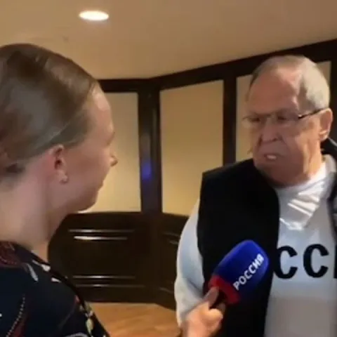 Lavrov došao na Aljasku u majici s natpisom "SSSR"