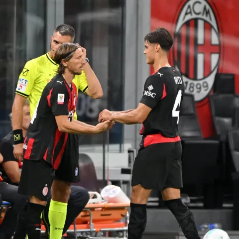 Modrićev debi u dresu Milana