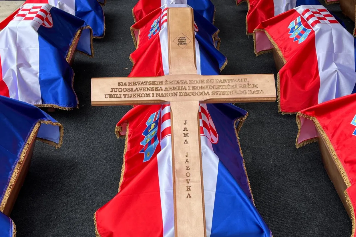 Masovna grobnica u jami Jazovka