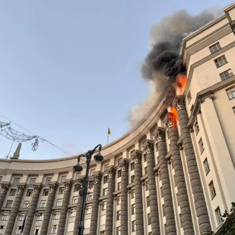 Rusija pogodila zgradu ukrajinske vlade