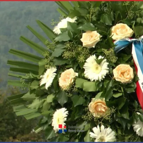 Busovača: Sveta misa za poginule branitelje kod spomen obilježja Križ na Žegi