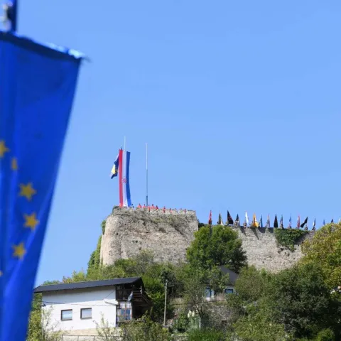 Svečano obilježena 30. obljetnica VRO "Maestral" i oslobođenja Jajca