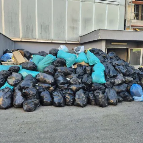 SKB Mostar traži hitnu reakciju zbog obustave odvoza otpada 