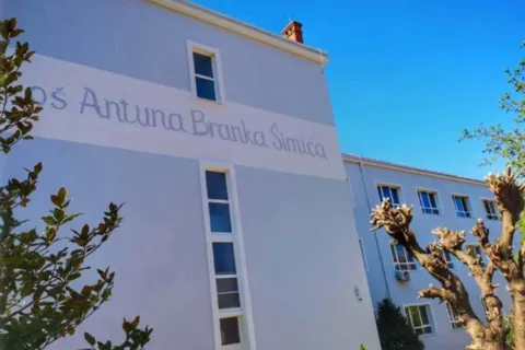 OŠ Antuna Branka Šimića