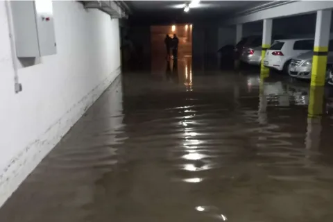 Jake kiše poplavile više objekata u Hercegovini