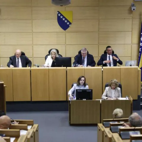 Sve je izvjesnije da će BiH godinu završiti bez proračuna