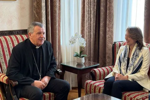 Vrhbosanski nadbiskup Vukšić potpisao donorsku karticu 