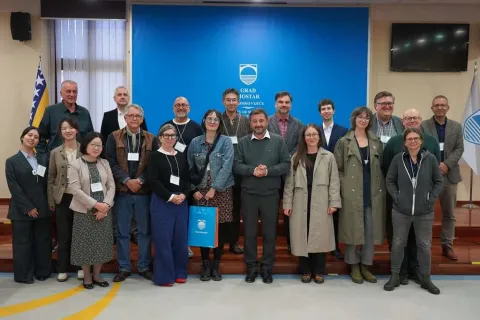 Gradonačelnik Kordić svjetske politologe upoznao s prilikama u Mostaru