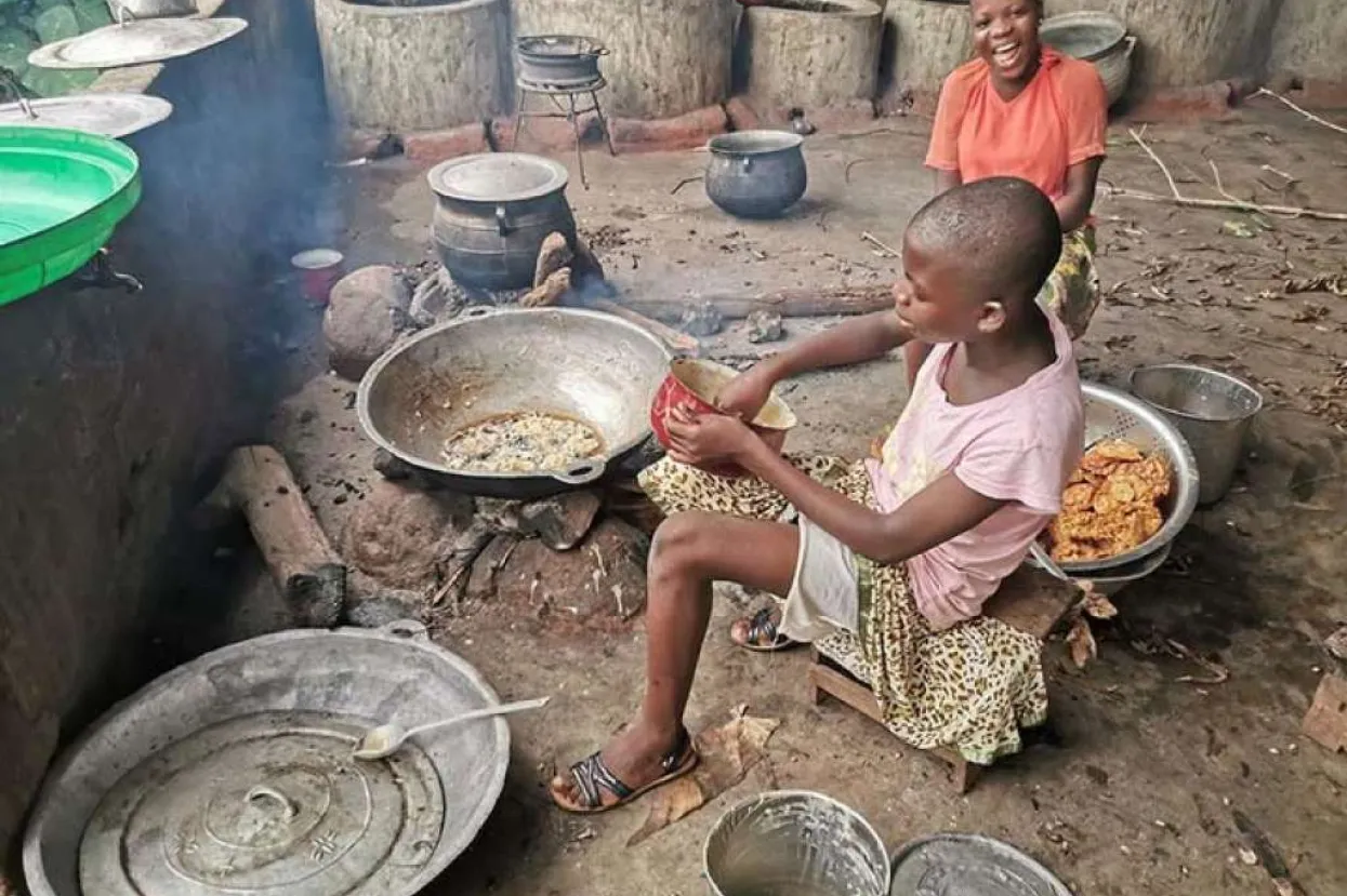 Pomozimo djeci u Kongu: Misijska juha na platou franjevačkog samostana u Mostaru 