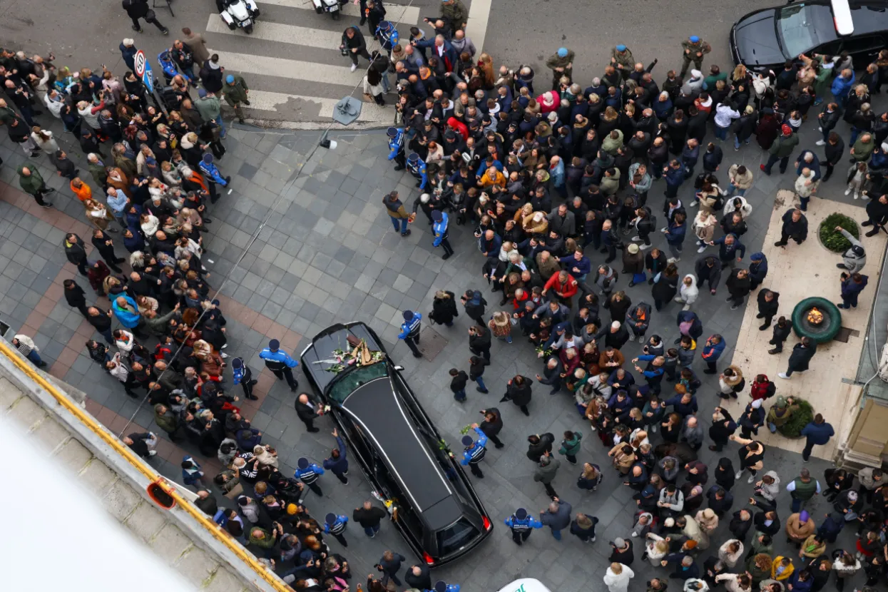 Posljednji ispraćaj Halida Bešlića
