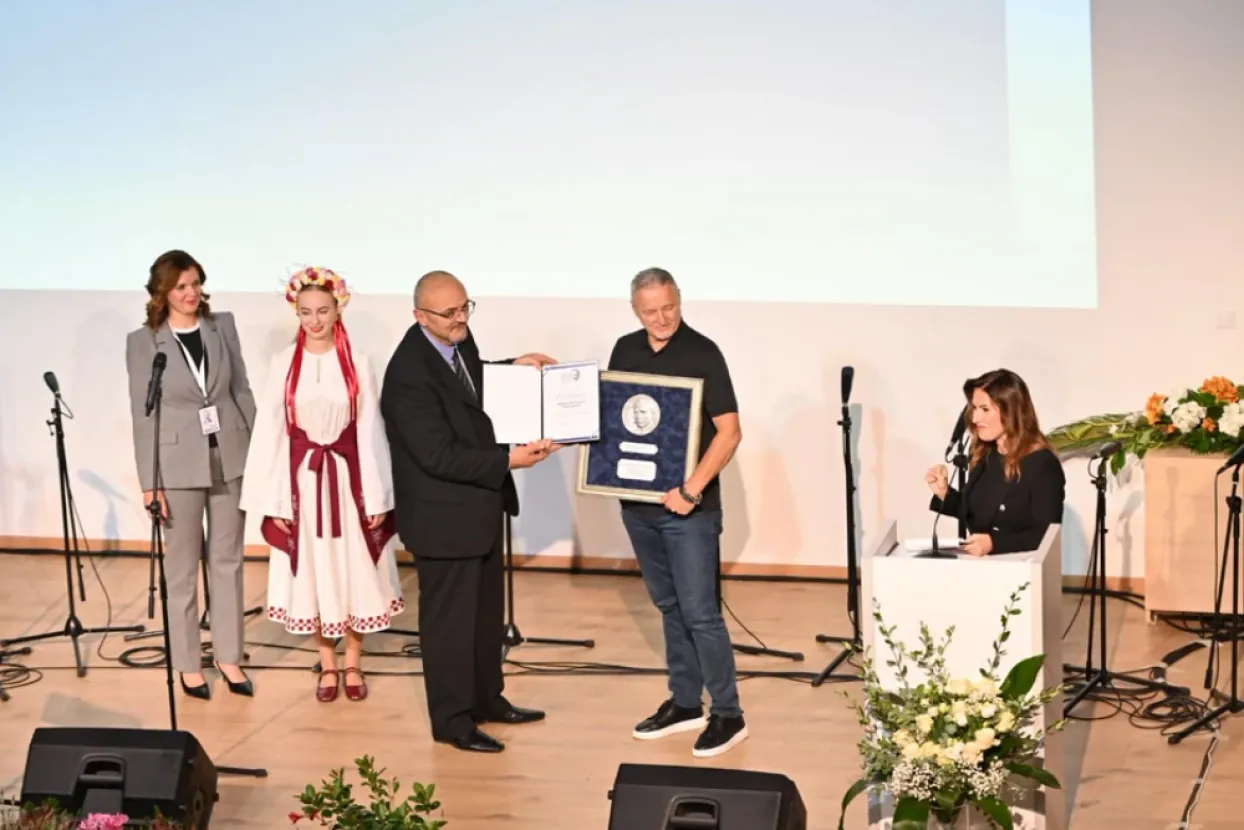 Thompson dobitnik priznanja "Didak"