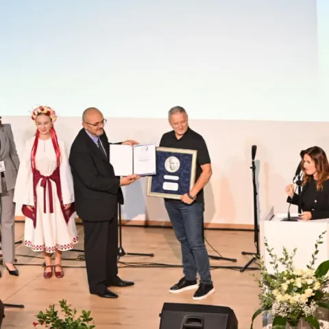 Thompson dobitnik priznanja "Didak"