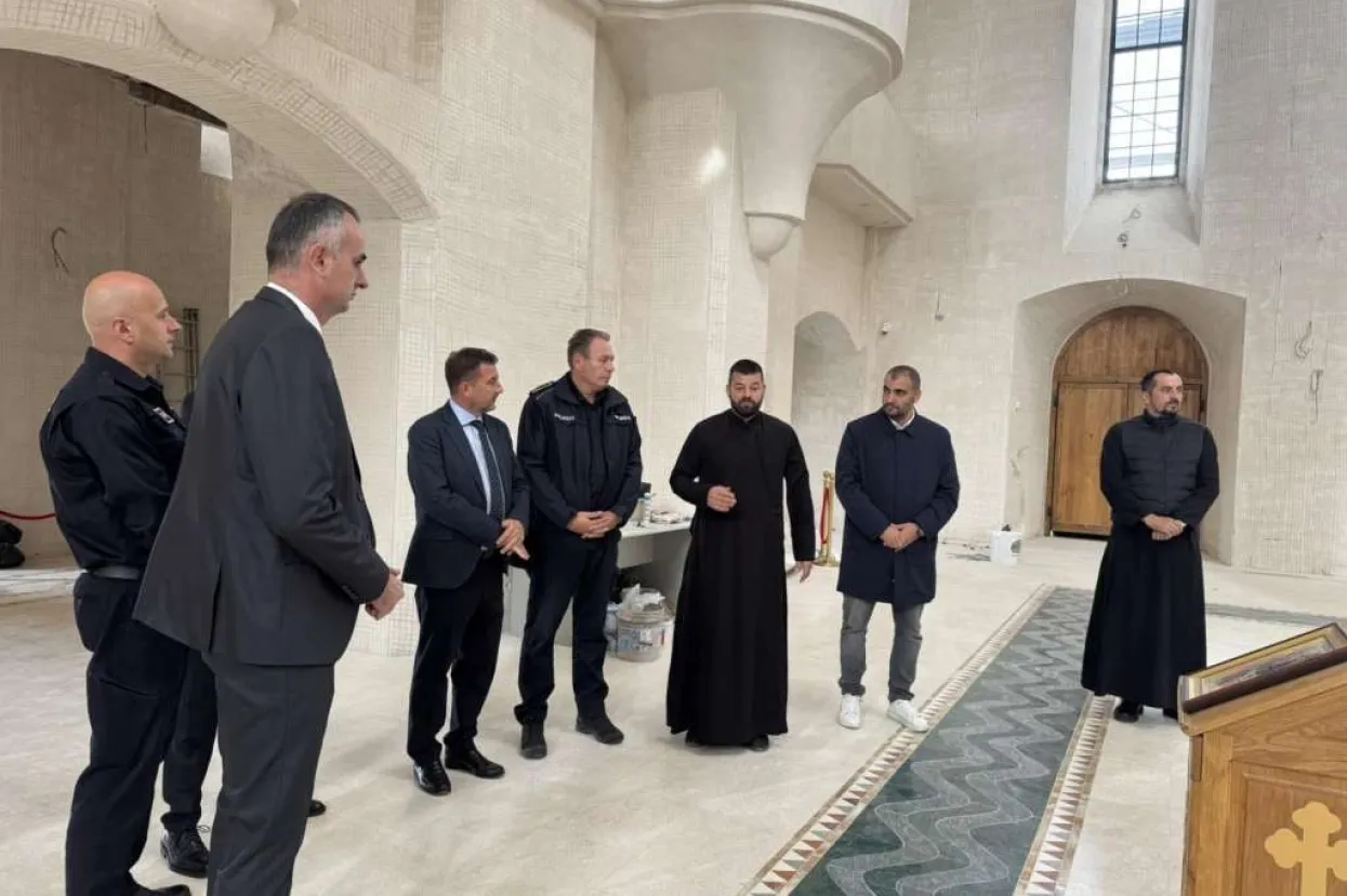 Kordić i Rahimić pružili podršku Sabornoj crkvi i srpskoj zajednici u Mostaru