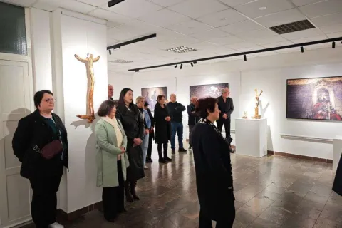 Izložba Ante Vukadina: Maslinovo drvo kao simbol hrvatske baštine