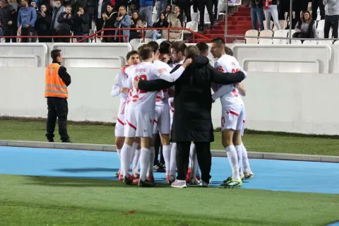 Zrinjski u derbiju pobijedio vodeći Borac i smanjio zaostatak na bod