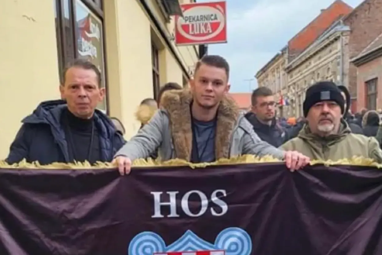 Paul Nicolier (prvi s desna)