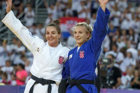 Barbara Matić i Lara Cvjetko