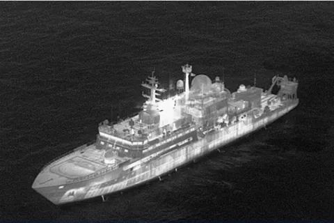 Snimka ruskog broda "Jantar"