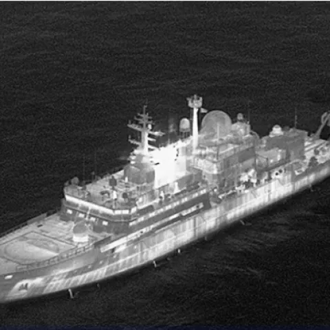 Snimka ruskog broda "Jantar"