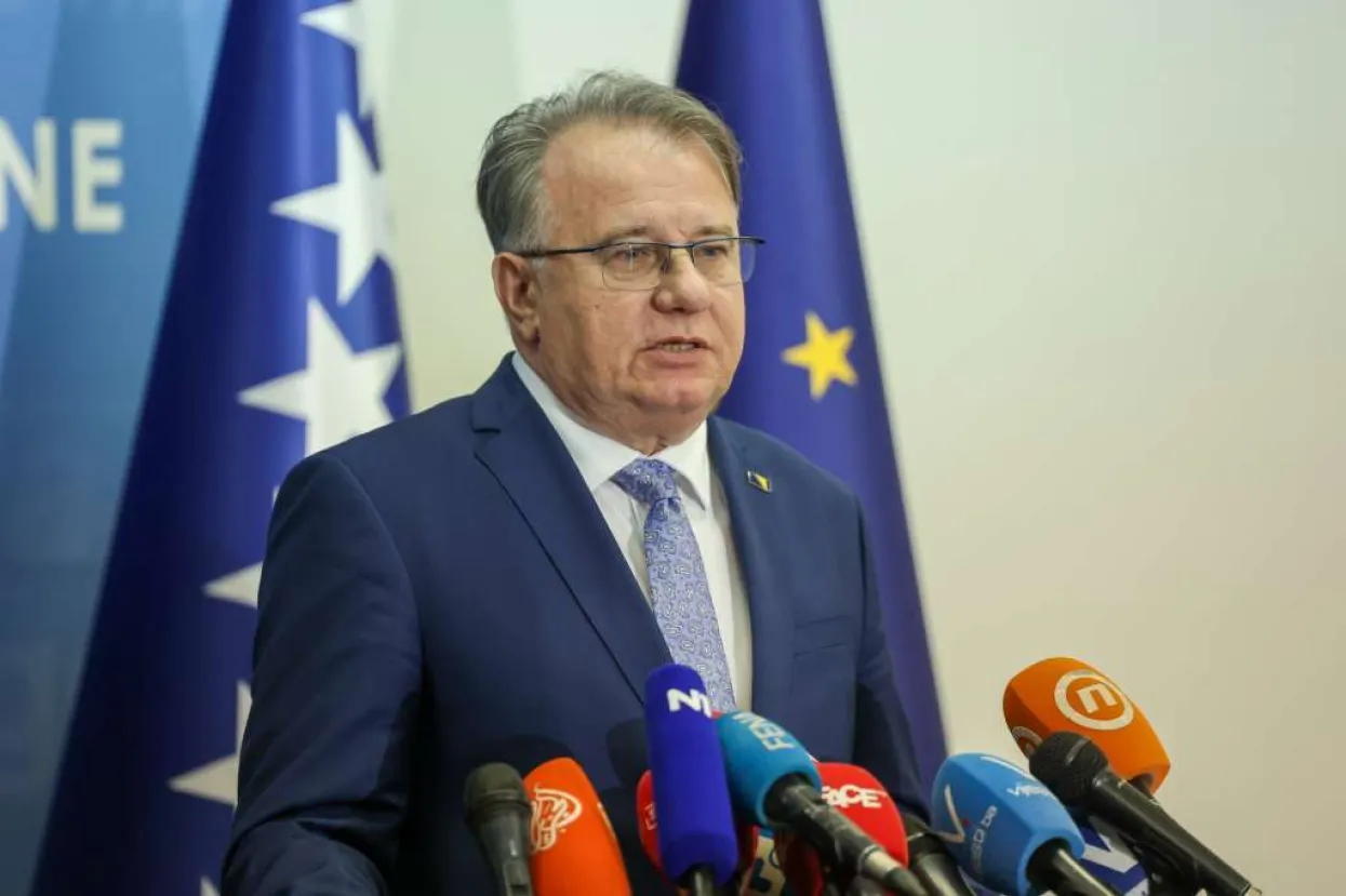 Nermin Nik&scaron;ić