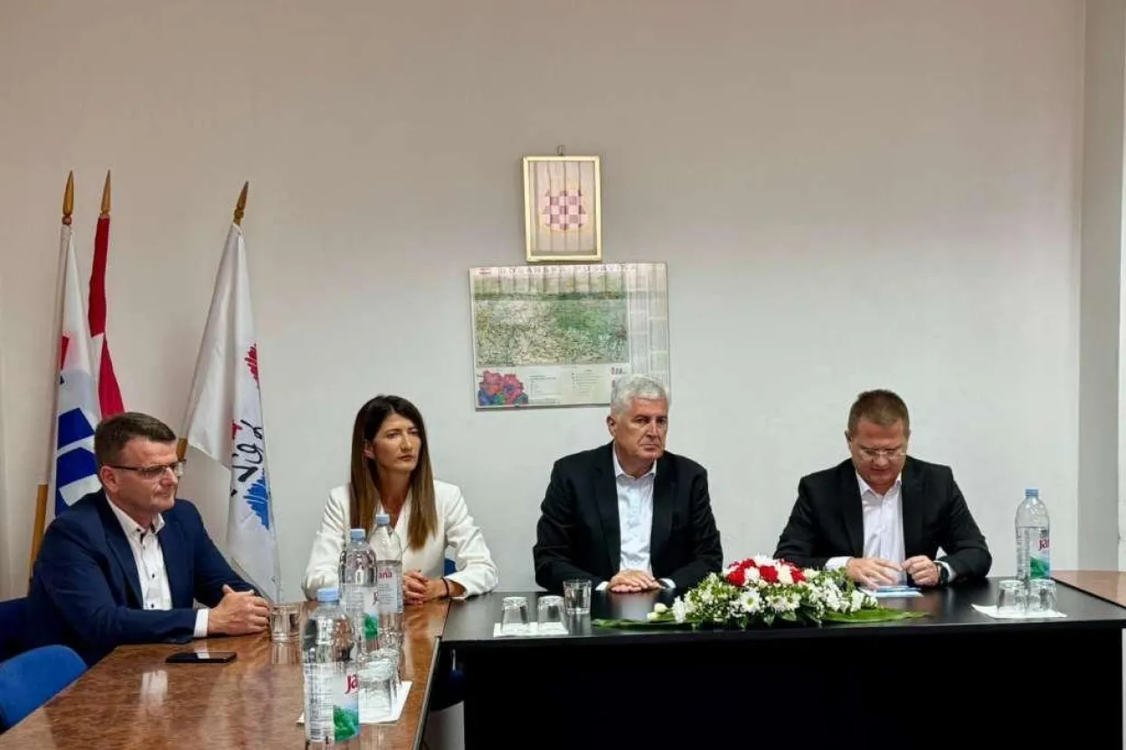 Čović i Filipović u Posavini: Razgovarano o prioritetima, ali i o pripremi za izbore 2026. godine