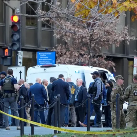 Pucnjava na Nacionalnu gardu kod Bijele kuće