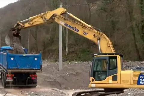 Zbog polava oštećeni putevi