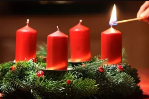 Adventski vijenac