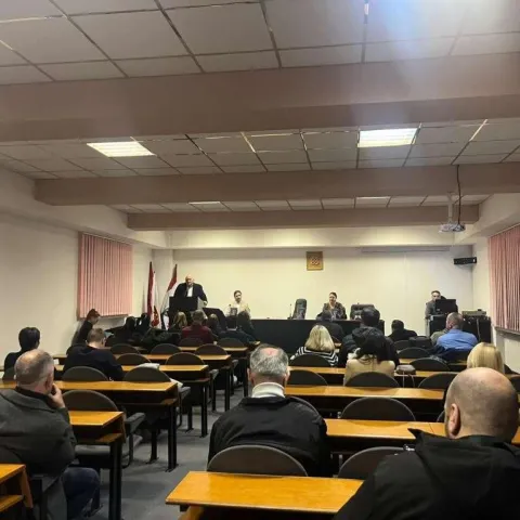 'Opojni miris Brunovih karanfila', knjiga o Bruni Bušiću predstavljena pred tomislavgradskom publikom