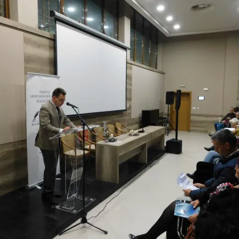 Adventska književna večer u Mostaru okupila članove i goste DHK Herceg Bosne