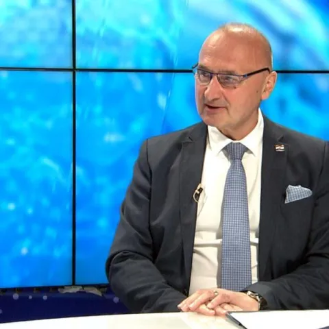 Ministar Grlić Radman