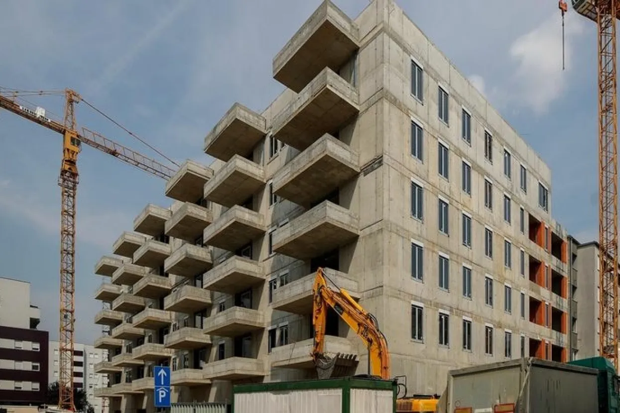 Grad Livno novčano pomaže mladim obiteljima kupnju prve nekretnine