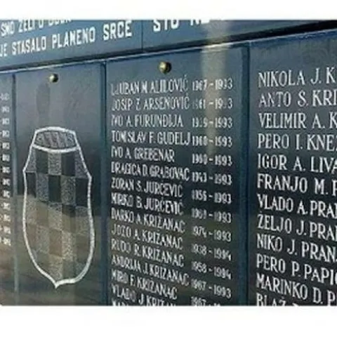 Hrvatske udruge dižu kaznene prijave protiv bo&scaron;njačkih zbog proslave zločina u BiH