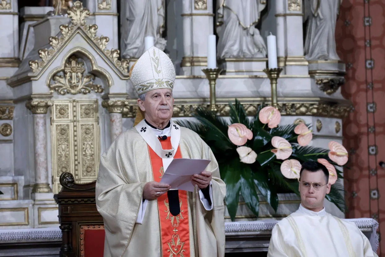 Nadbiskup Vuk&scaron;ić predvodio euharistijsko slavlje na Uskrs