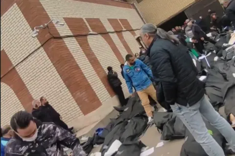 Tijela ispred bolnica u Iranu