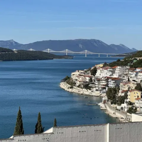 Neum 