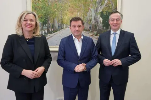 Tovno, Kordić i McAllister