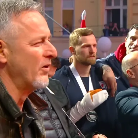 Thompson na dočeku rukometa&scaron;a