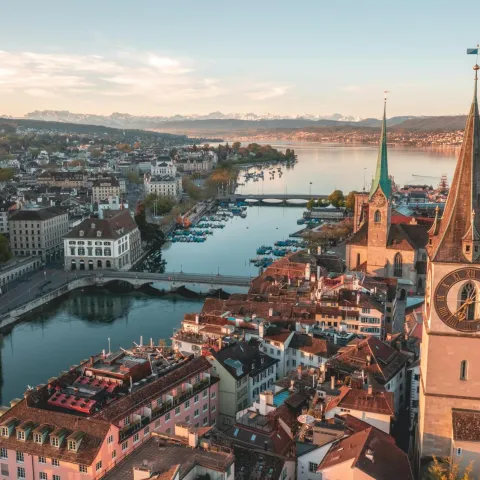 Z&uuml;rich, &Scaron;vicarska (Ilustrativna fotografija)